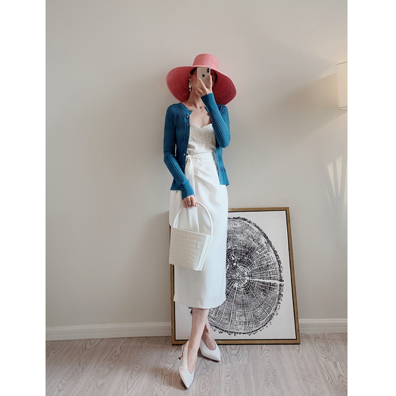 美丽诺羊毛坑条高弹纸片人针织衫