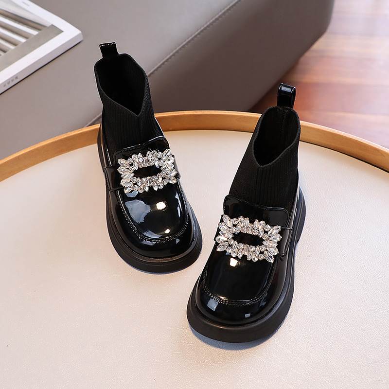 女童袜靴2023秋冬新款公主马丁靴儿童皮鞋女孩软底加绒短靴子黑色