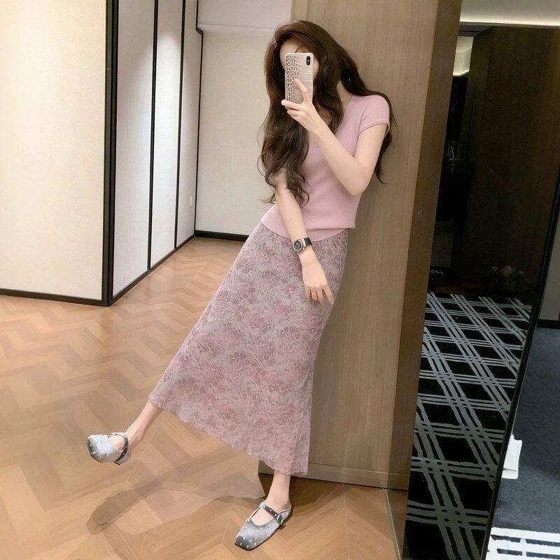 夏季粉色短袖连衣裙子女夏2026新款多巴胺绝美穿搭套装碎花长裙