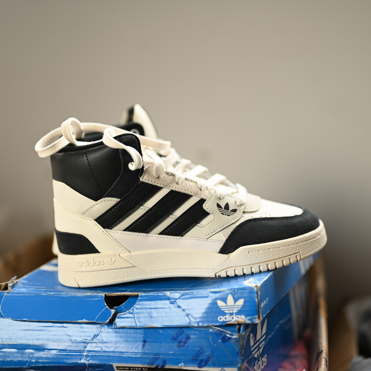 Adidas/阿迪达斯三叶草Drop Step男女高帮防滑耐磨休闲板鞋GZ2571