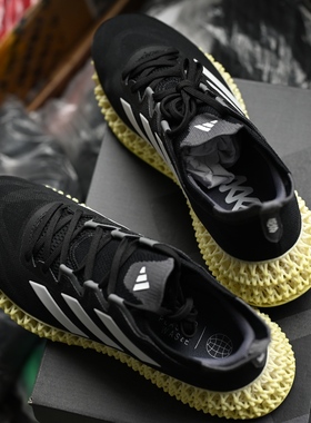 【瑕疵特价】Adidas/阿迪达斯 4DFWD 3 男子减震运动跑步鞋IG8986