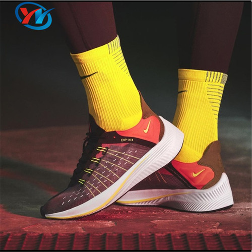 Nike/耐克女子休闲跑步鞋
