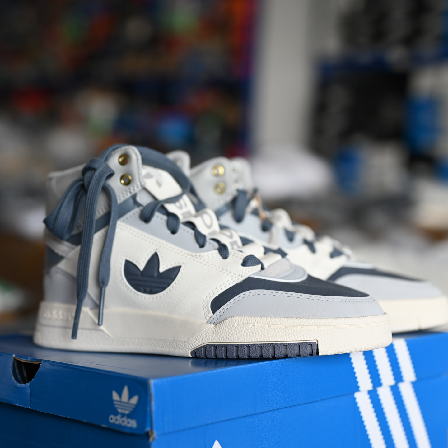 Adidas/阿迪达斯 三叶草 Drop Step 男女防滑耐磨运动板鞋 IF2685