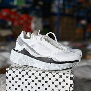 Adidas/阿迪达斯 SMC Earthlight Mesh 女子厚底减震跑步鞋H02809