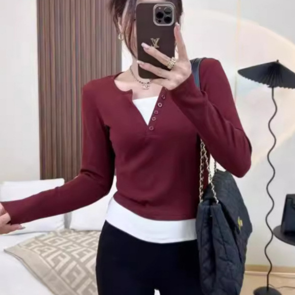 严选撞色假两件纽扣打底衫女秋冬高级感螺纹长袖修身显瘦打底