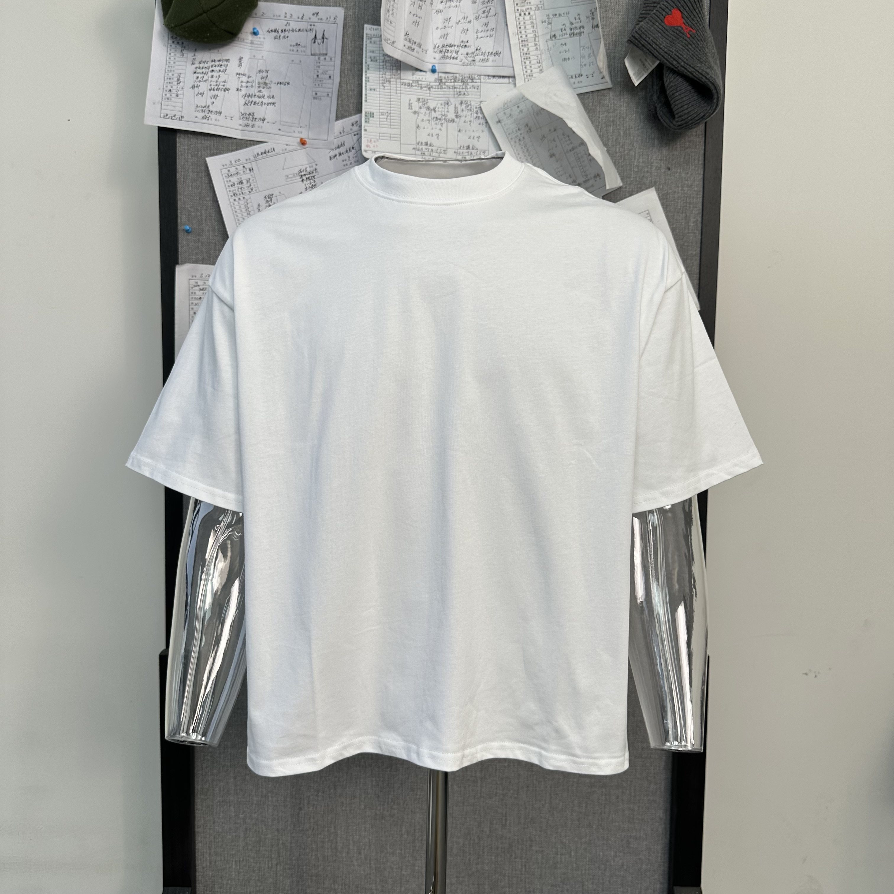 小领口纯T短宽boxyfit版型T恤