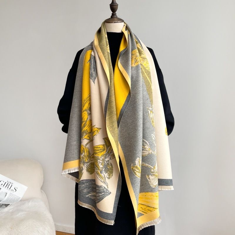 文艺复古花卉时尚加厚仿羊绒围巾女空调披肩秋冬保暖围脖一件