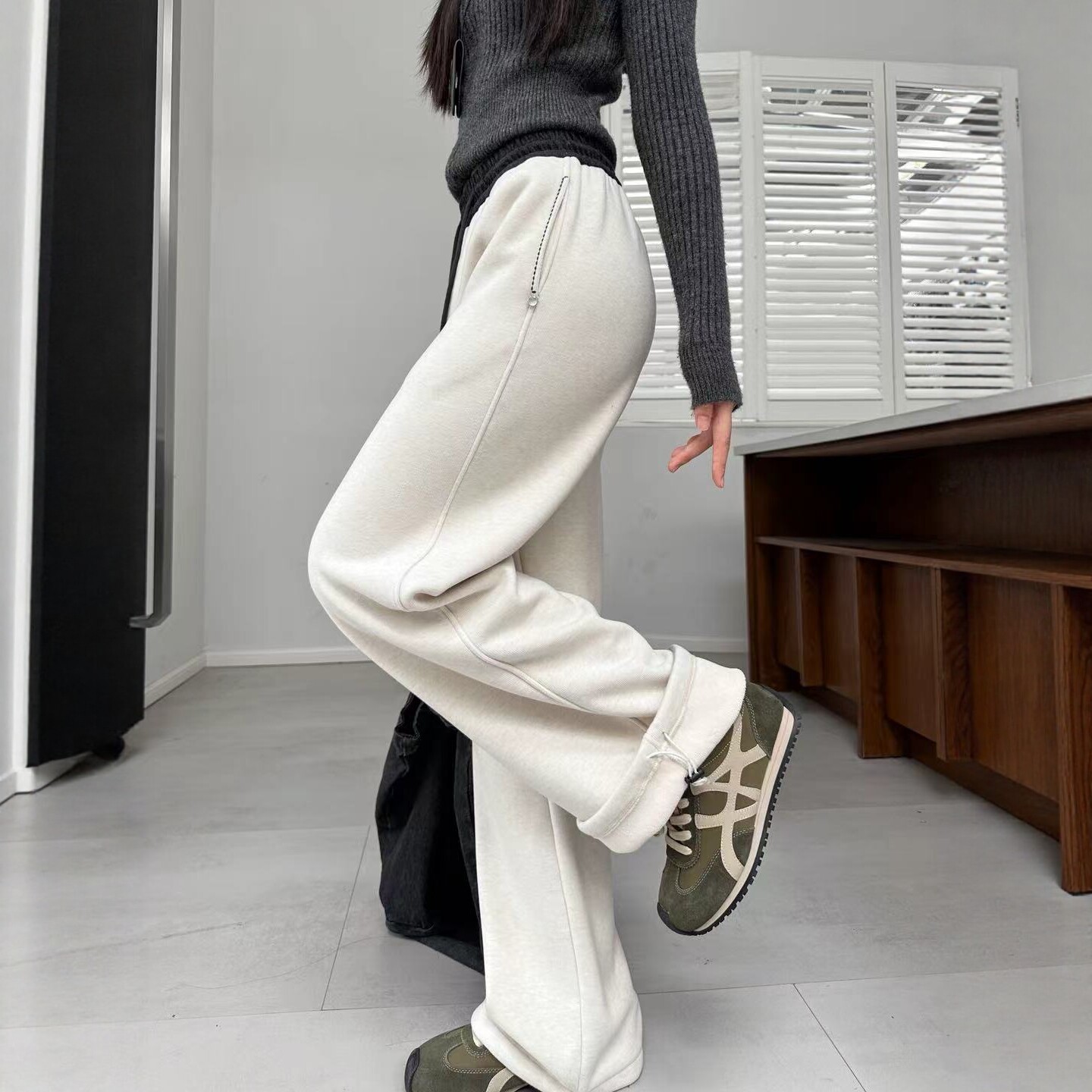 一体加绒抽绳直筒裤阔腿裤冬季新款女生大童青少年装针织冬装长裤