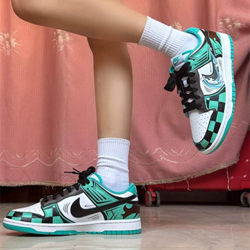 定制球鞋 特惠样鞋Nike Dunk Low 手绘喷色涂鸦 棋盘格 低帮板鞋