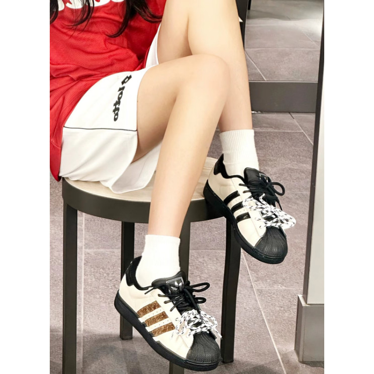 定制球鞋adidas 软木纹理 森系街头 薄底贝壳头 防滑耐磨低帮板鞋