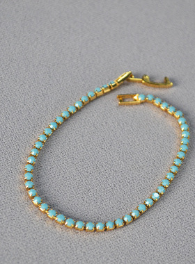 日韩小巧简约精致蓝松色宝石通勤勤叠带百搭轻奢感表扣手链女