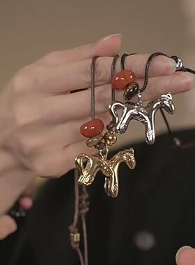 小马串珠项链时尚简约复古设计感毛衣吊坠