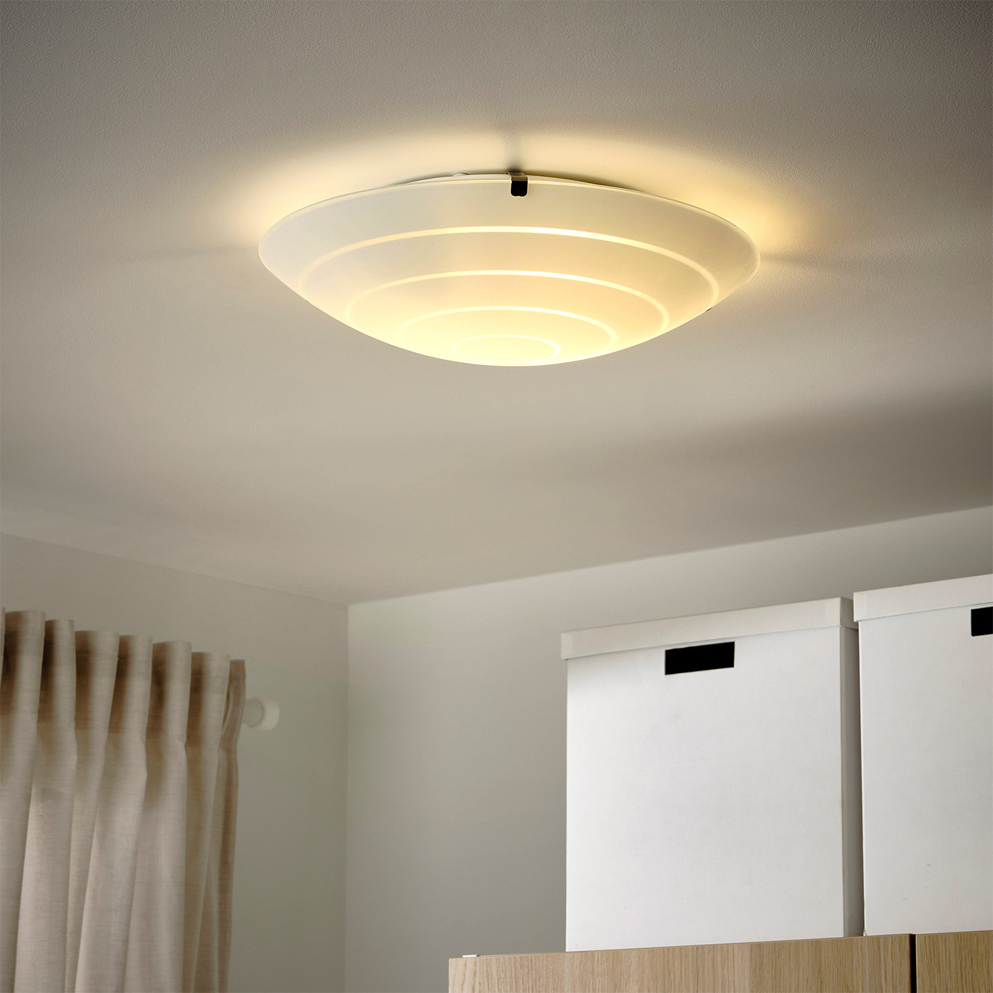 IKEA宜家 海比 LED吸顶灯节能耐用客厅卧室适用现代轻奢北欧美学