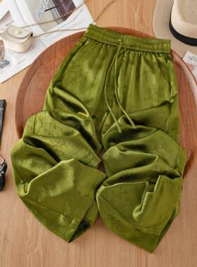 拉夏贝尔绿色缎面阔腿裤女夏季薄款2026新款垂感直筒裤防晒凉凉裤