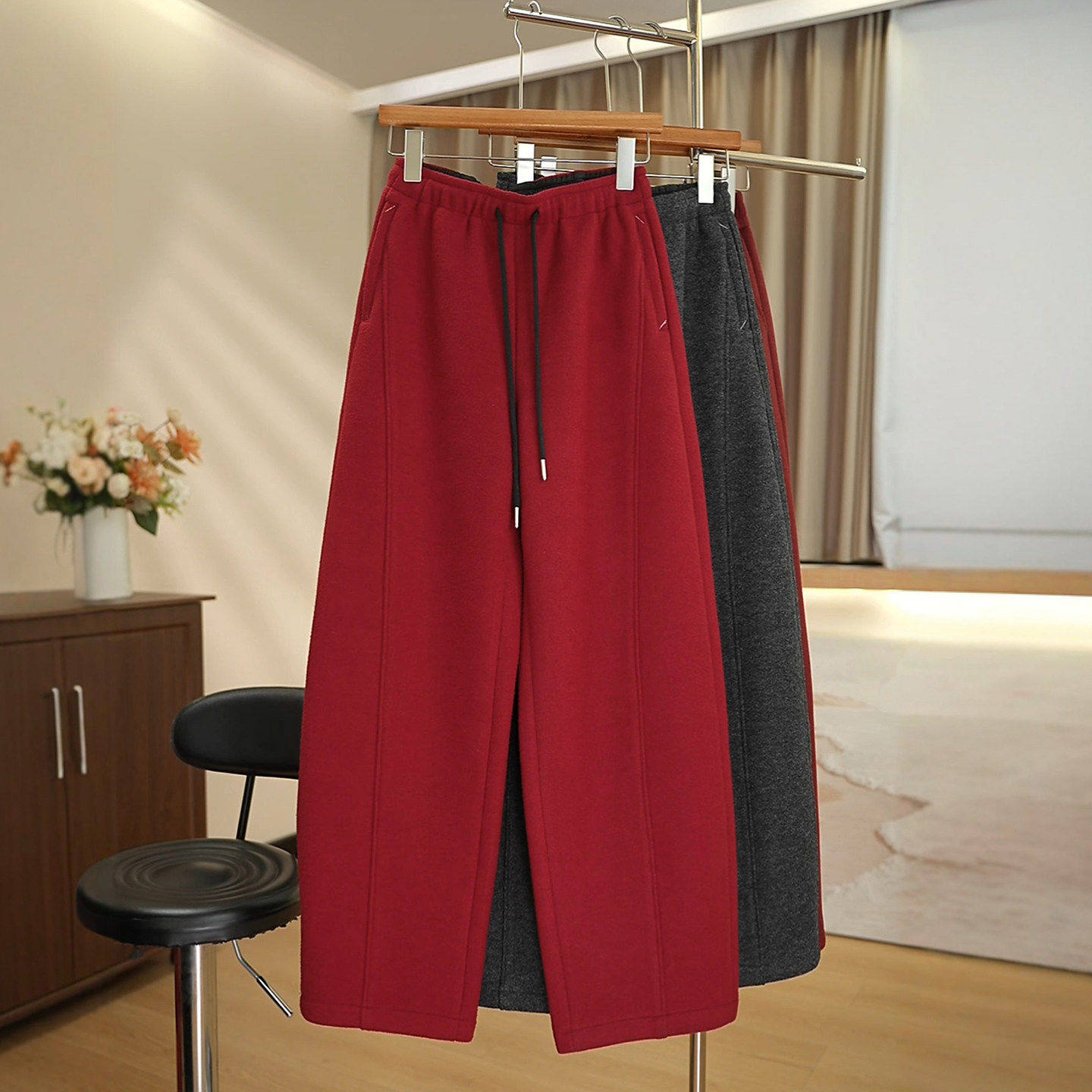 拉夏贝尔加绒卫裤女2025款运动裤宽松显瘦裤子冬季加绒休闲阔腿裤,女装/女士精品,大码裤装,淘宝优惠券,粉丝福利购,淘宝优惠卷