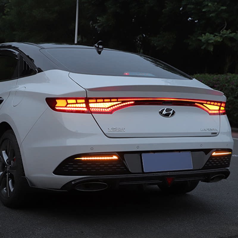 适用于19-23款现代菲斯塔尾灯总成改装led贯穿式尾灯流光转向灯