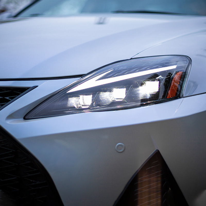 雷克萨斯is250300LED大灯总成