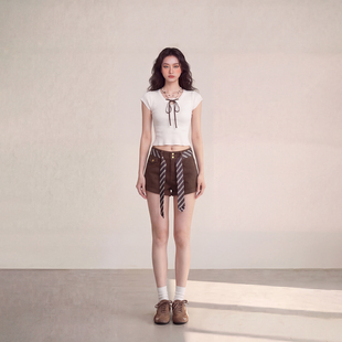 牛仔裤 辣妹风条纹腰带设计感时尚 2026 复古咖啡色直筒短裤 艾格美式