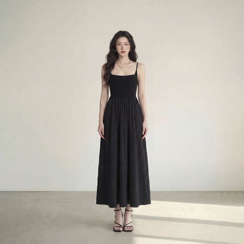 艾格法式黑色吊带收腰显瘦连衣裙