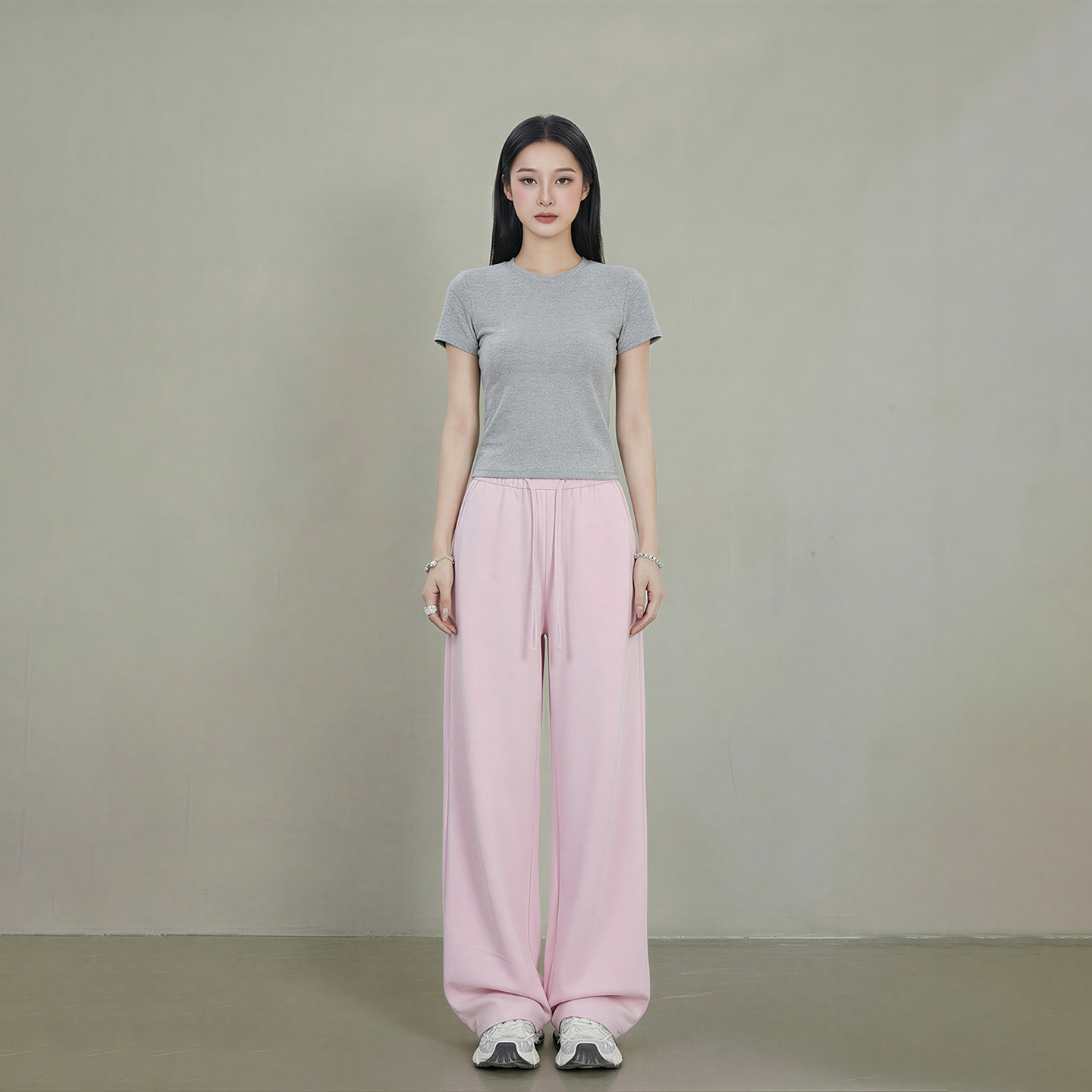 艾格粉色减龄阔腿裤女2026春季新款松紧腰宽松垂感显瘦百搭休闲裤,女装/女士精品,休闲裤,淘宝优惠券,粉丝福利购,淘宝优惠卷