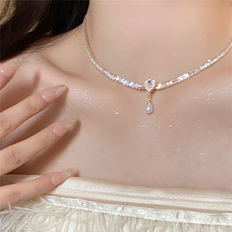 法式赫本风轻奢珍珠锁骨链