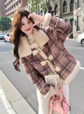 格子皮毛一体羊羔绒外套女短款冬季2025新款爆款小个子羊羔毛棉服