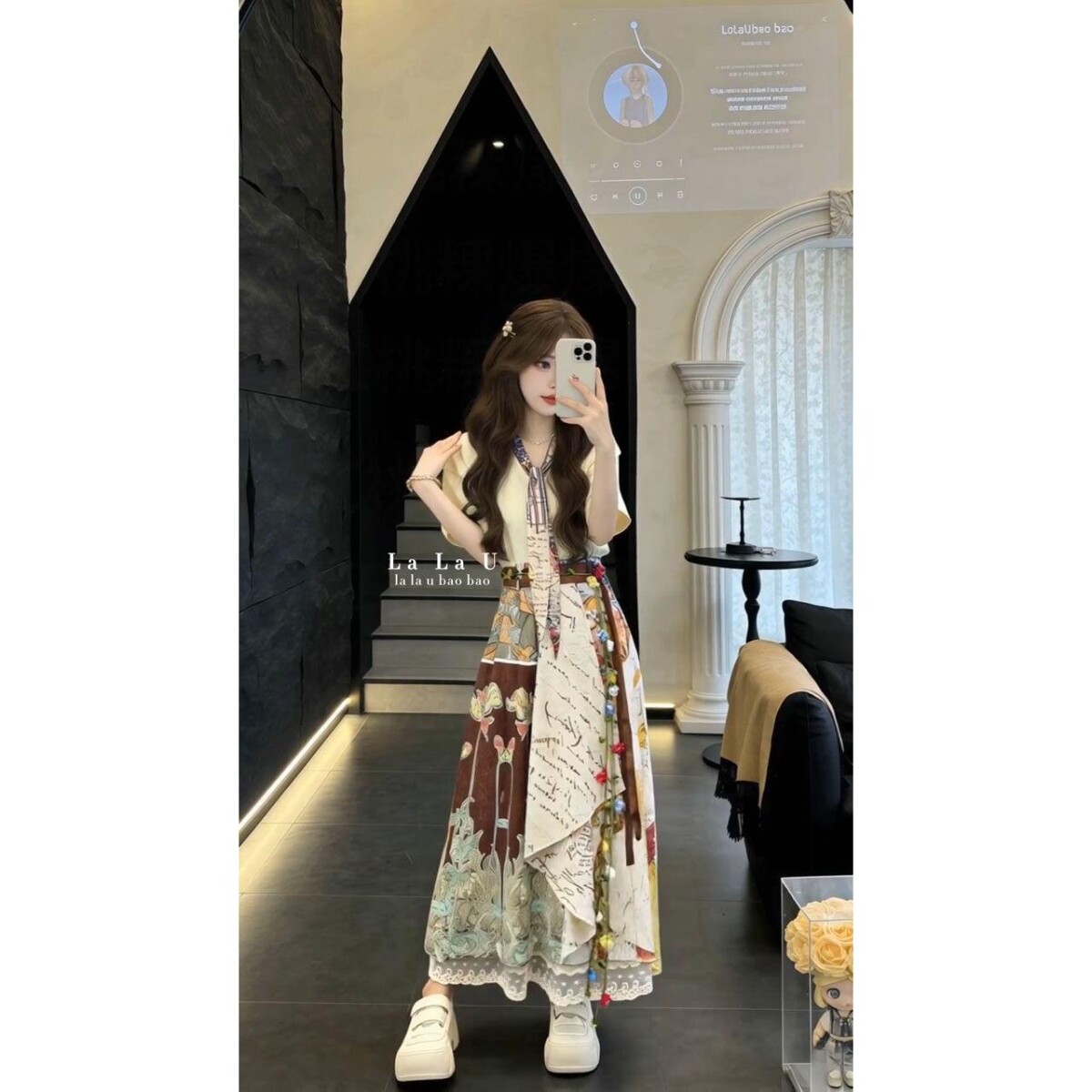 复古文艺油画不规则高腰半身裙女搭配杏色T恤上衣一整套穿搭ins潮
