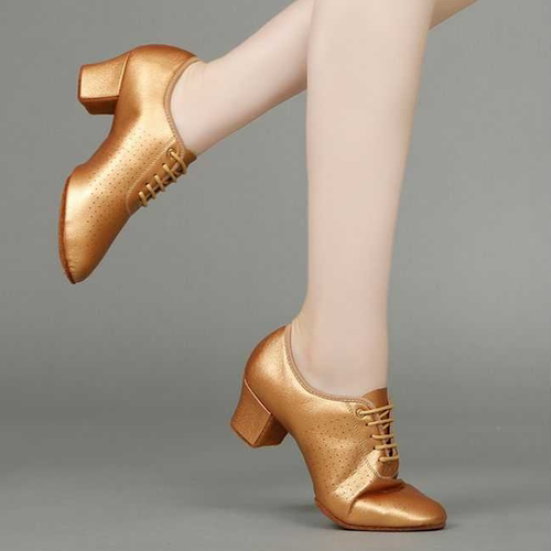 透气时尚金色舞蹈鞋软底软皮中跟
