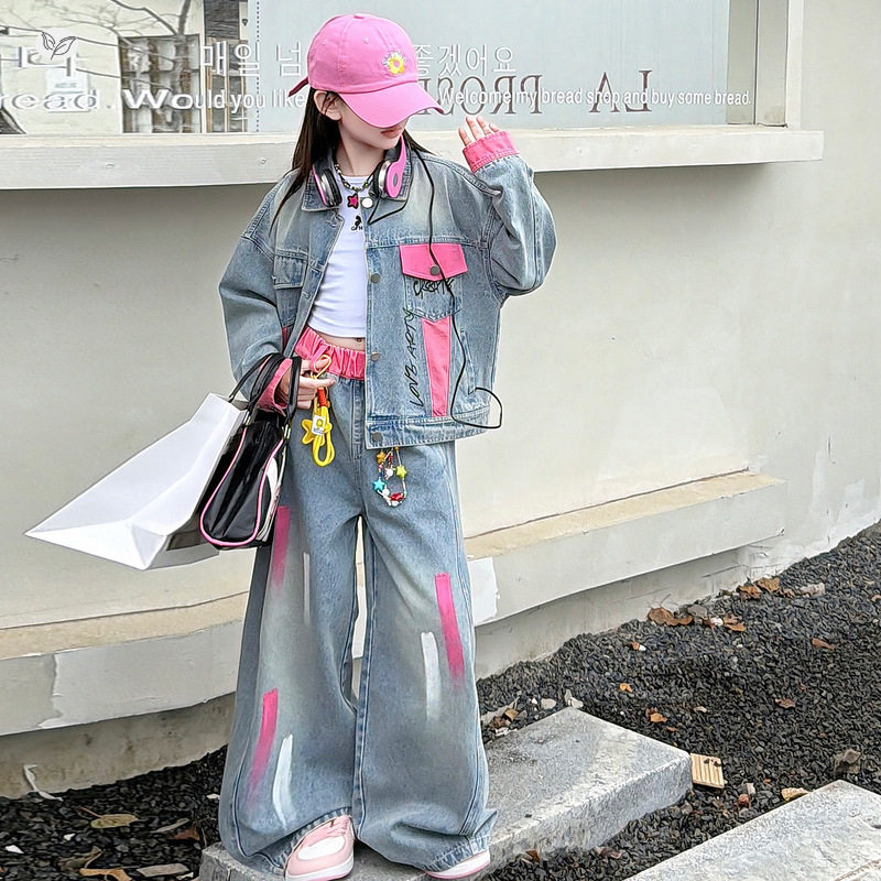 女童美式牛仔套装2026秋装女孩涂鸦彩绘撞色牛仔外套阔腿裤两件套