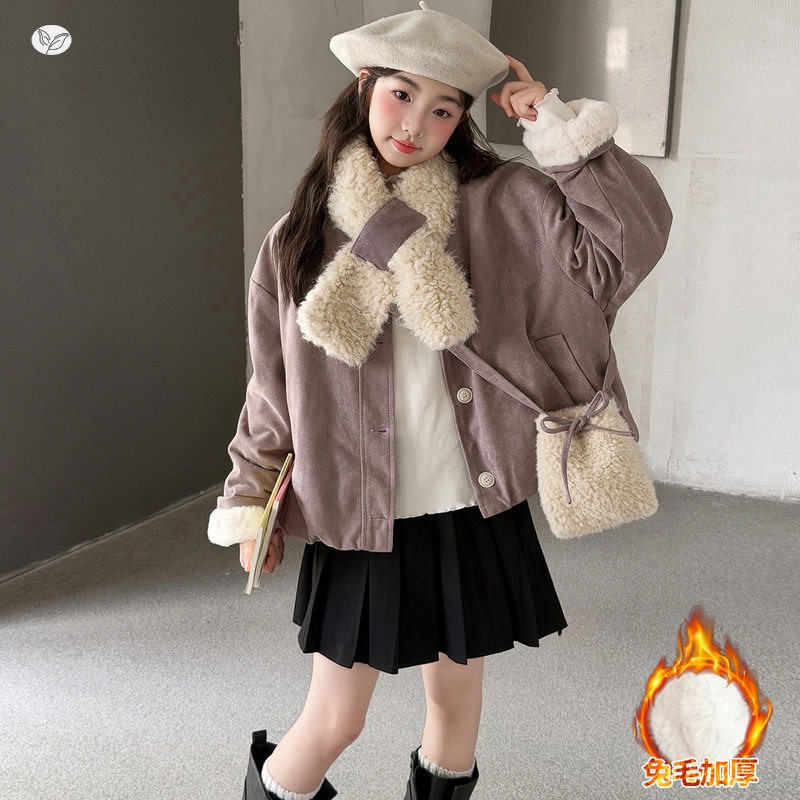 女童冬款2026加厚短款棉服外套中大童韩版宽松带围巾夹克上衣潮