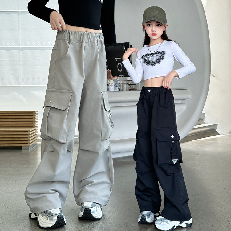 女童秋天工装裤2026秋季新款儿童休闲宽松阔腿裤大童炸街裤子黑色