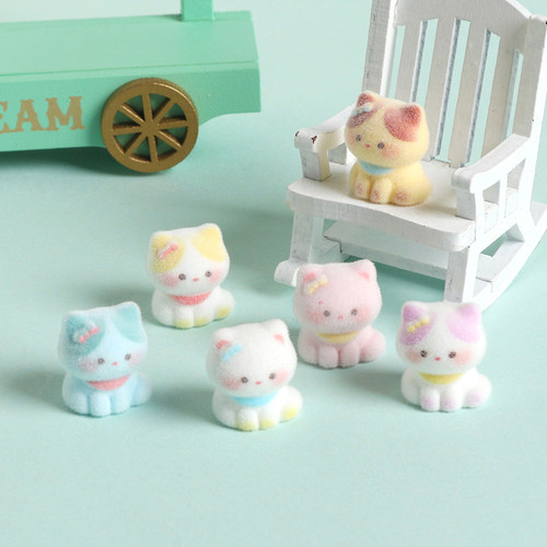 植绒小猫咪萌粒树脂车载桌面摆件