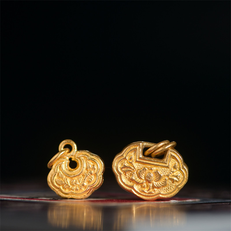 藏珠饰家 足金手工錾刻diy平安锁 古法黄金手链手串吊坠花开富贵