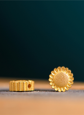 足金手工錾刻古法黄金太阳花隔珠