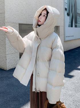 个C27-100小子泡芙羽绒服女款冬季新感款设计米厚白色温柔绒加外