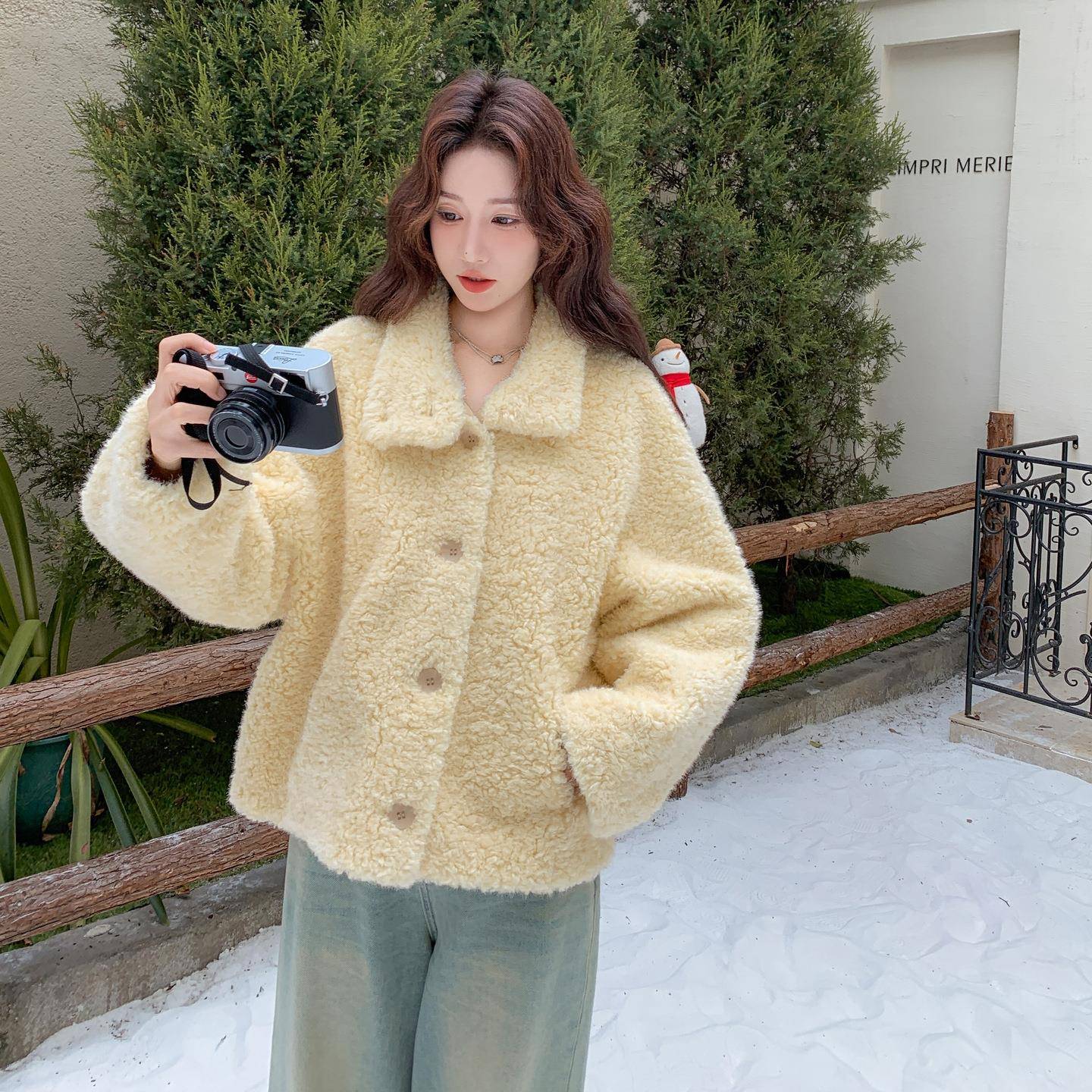 系奶黄色软糯仿皮B159-550温毛一体羊羔毛外套女新日冬季风减龄柔