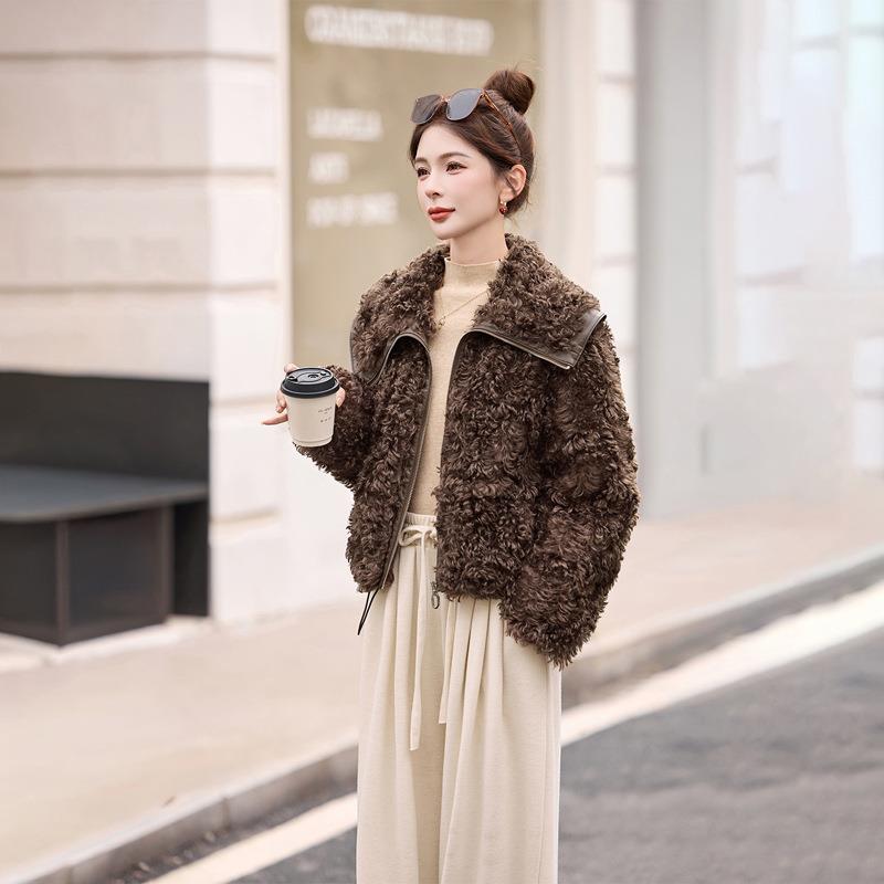 025冬2新款宽松翻5领皮毛一体慵懒风短款时尚百2搭毛HE5523-1毛外