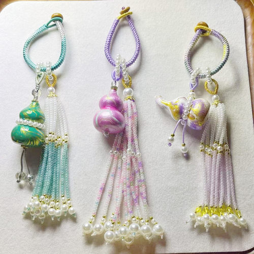 手工制作葫芦小米珠流苏包挂件
