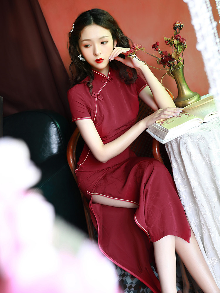 酒红色旗袍2020年新款气质长款显瘦复古中国风新娘敬酒服连衣裙女