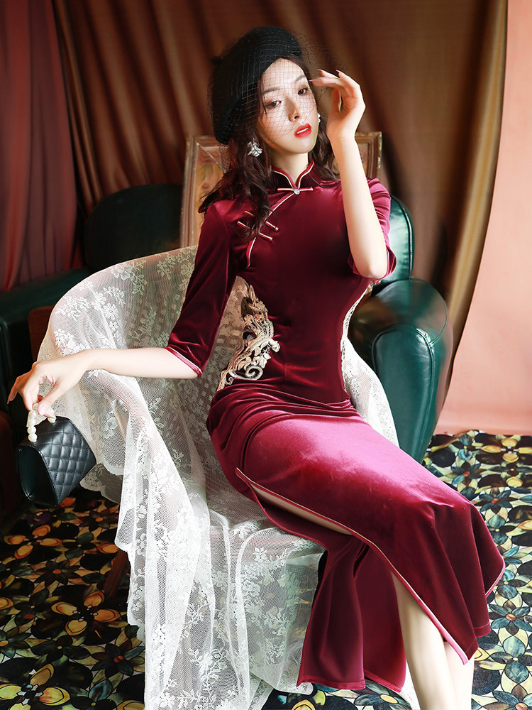 酒红色丝绒旗袍2022年新款气质优雅长款女复古中国风改良版连衣裙