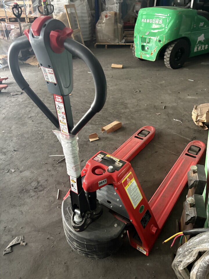 4月11日南宁杭叉牌T3手动液压搬运车6台网络拍卖公告