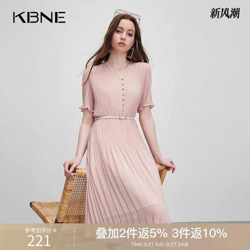 KBNEV领连衣裙女欧若风粉色裙子2026夏季新款气质显瘦爆款长裙女