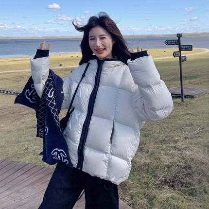 白色巨好面看帽连保暖白包鸭绒羽绒服b189-278短外套女冬新款小个