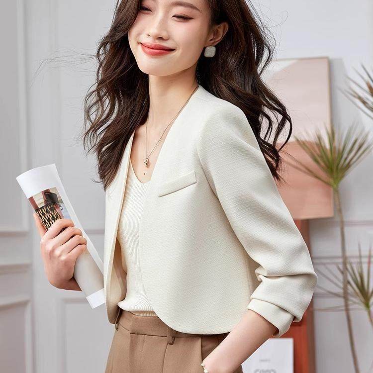 小香风米白色短款小西装外套女2025年秋冬新款小个子休闲无领西服