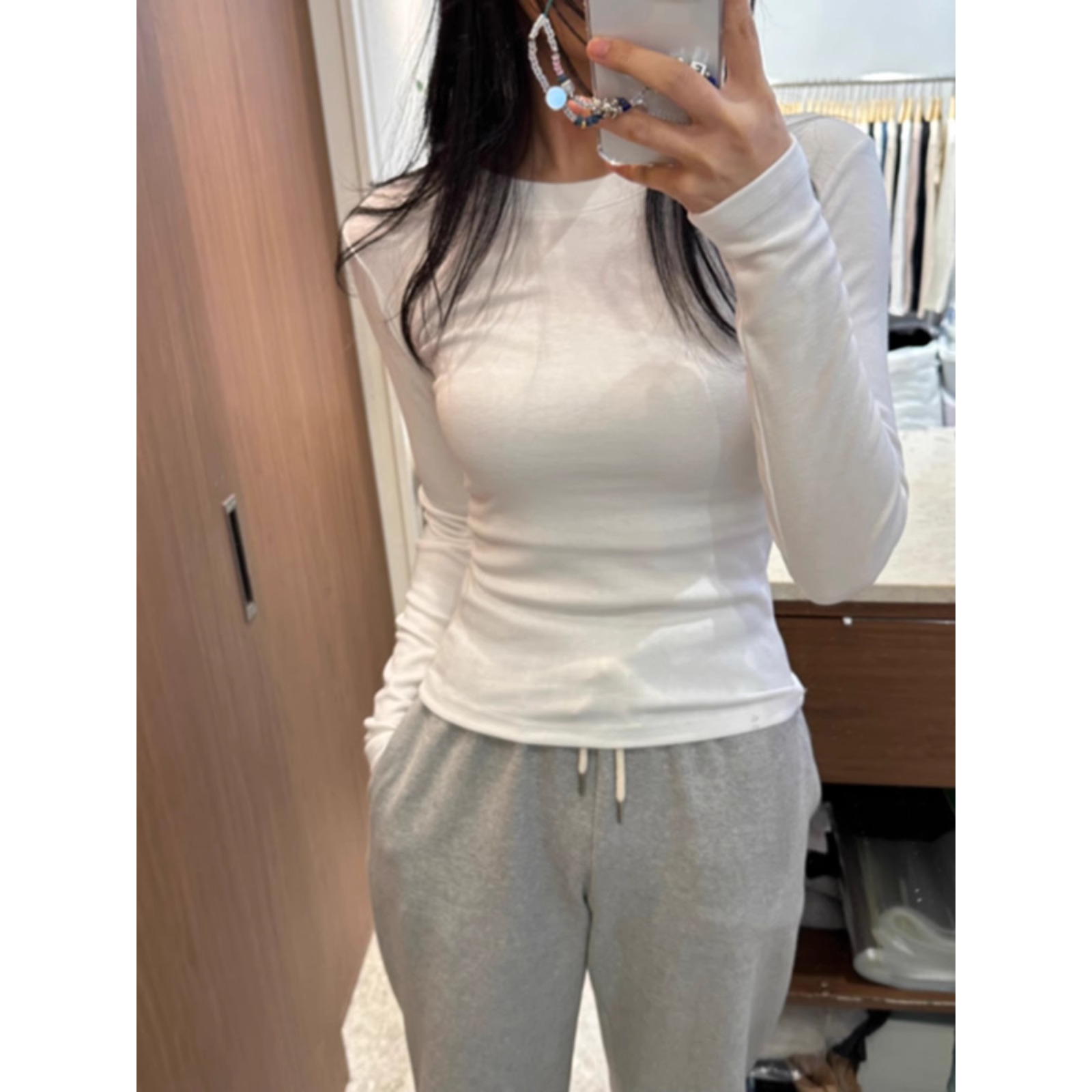 欧货2025春秋新款白色长袖T恤女纯色韩版百搭显瘦紧身内搭打底衫
