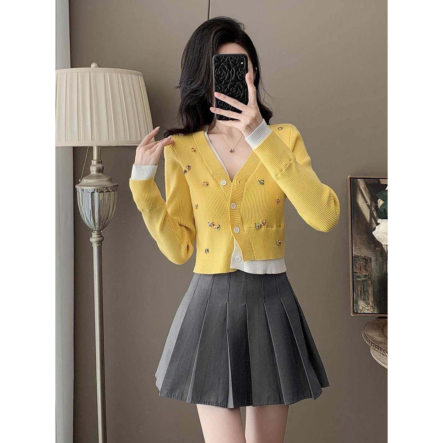 Ocnltiy撞色V领假两件针织衫女士秋季修身气质短版开襟外套设计感