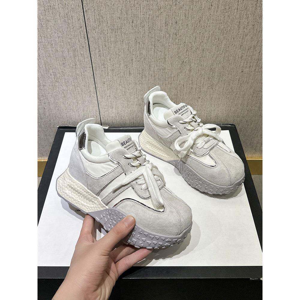 QVU~品牌专柜！隐形内增高阿甘鞋女春夏小个子厚底透气休闲运动鞋