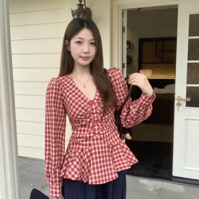 实拍 大码胖MM秋季新款法式复古格子V领长袖衬衣褶皱收腰显瘦上衣