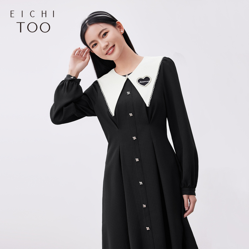 爱居兔设计感长袖连衣裙