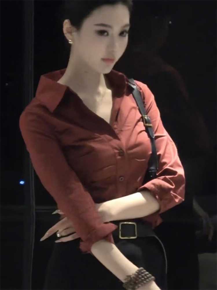 红色polo领长袖衬衫女2025秋季新款洋气高级感修身气质叠穿上衣